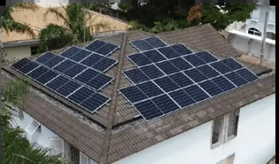 Sistema fotovoltaico de 24 módulos de 550 wp instalado para Wellington em Santo Amaro – SP